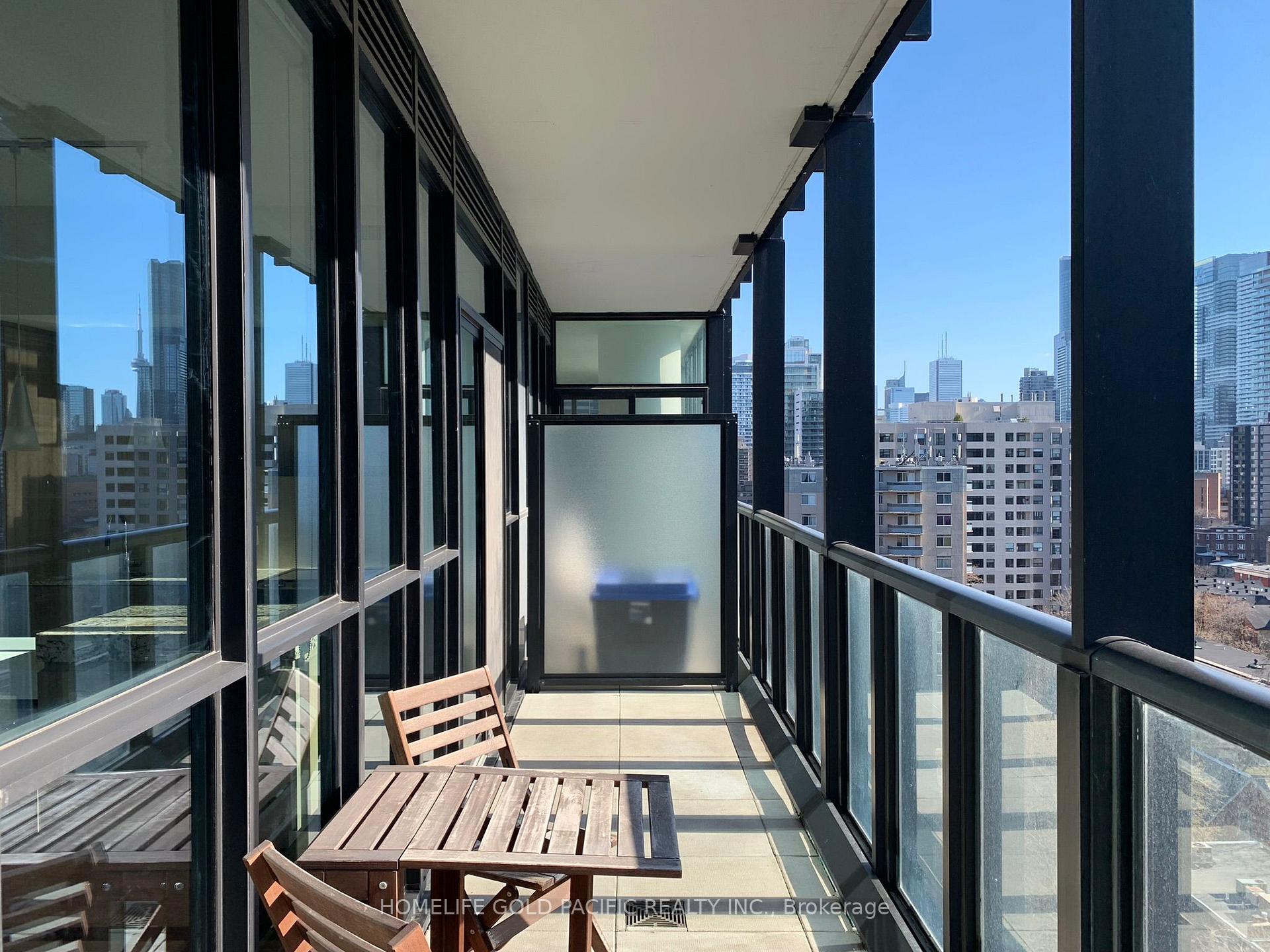 1 Bedroom Condo at 101 Charles, Toronto For sale