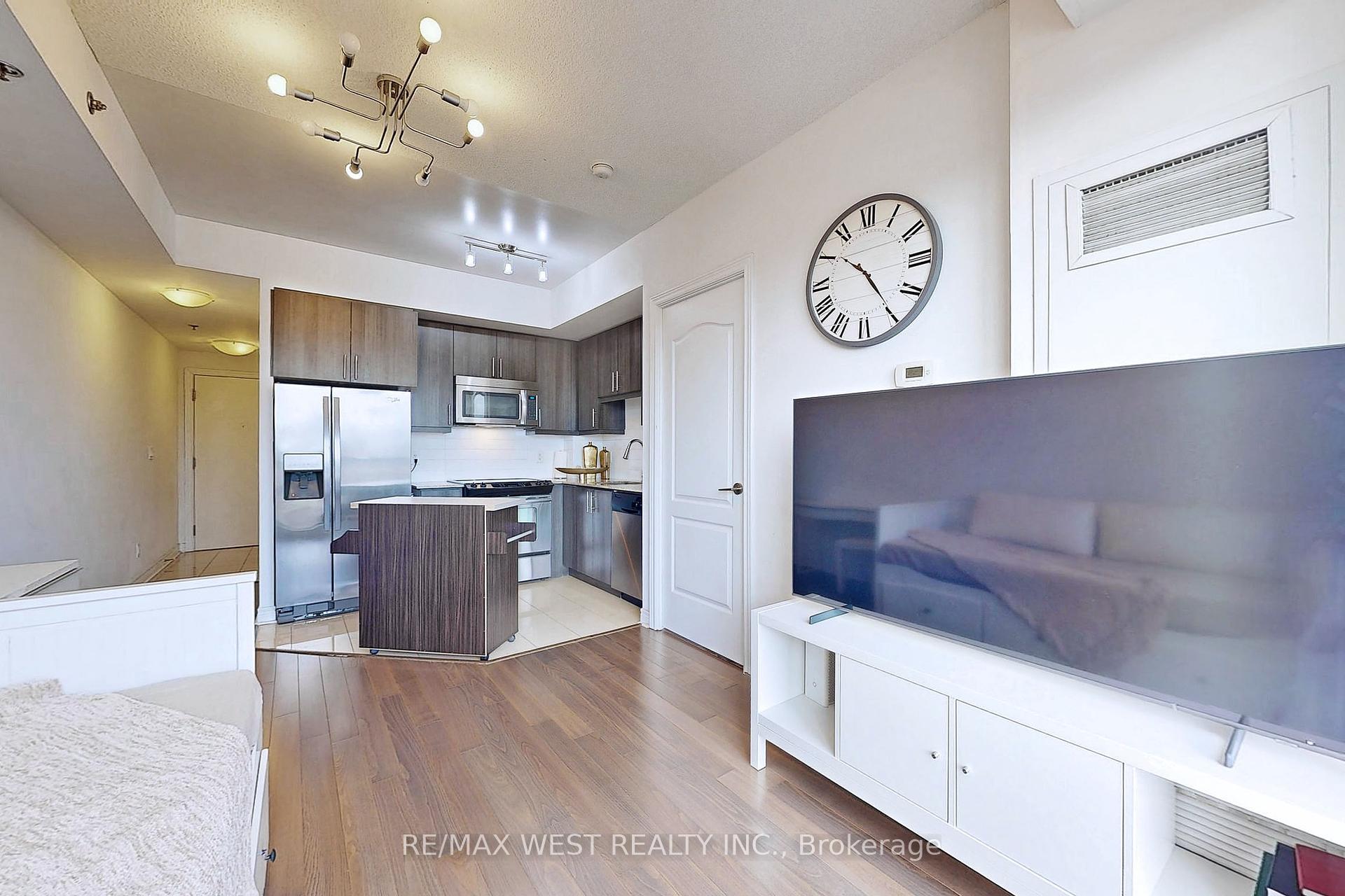1 Bedroom Condo at 2756 Old Leslie, Toronto For sale
