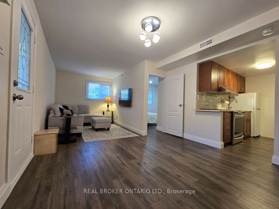 60 Heatherside