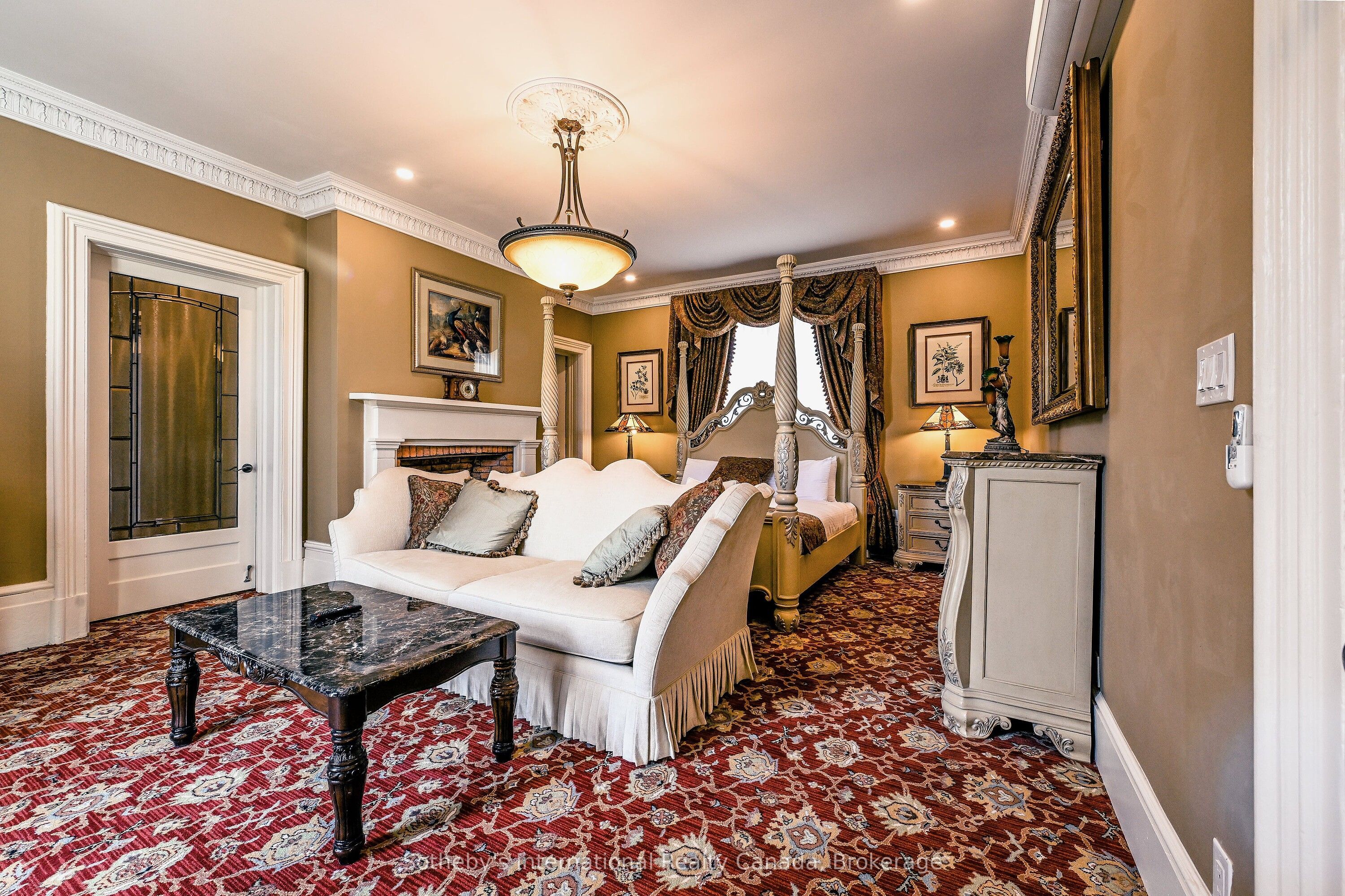 109 St. Paul Crescent