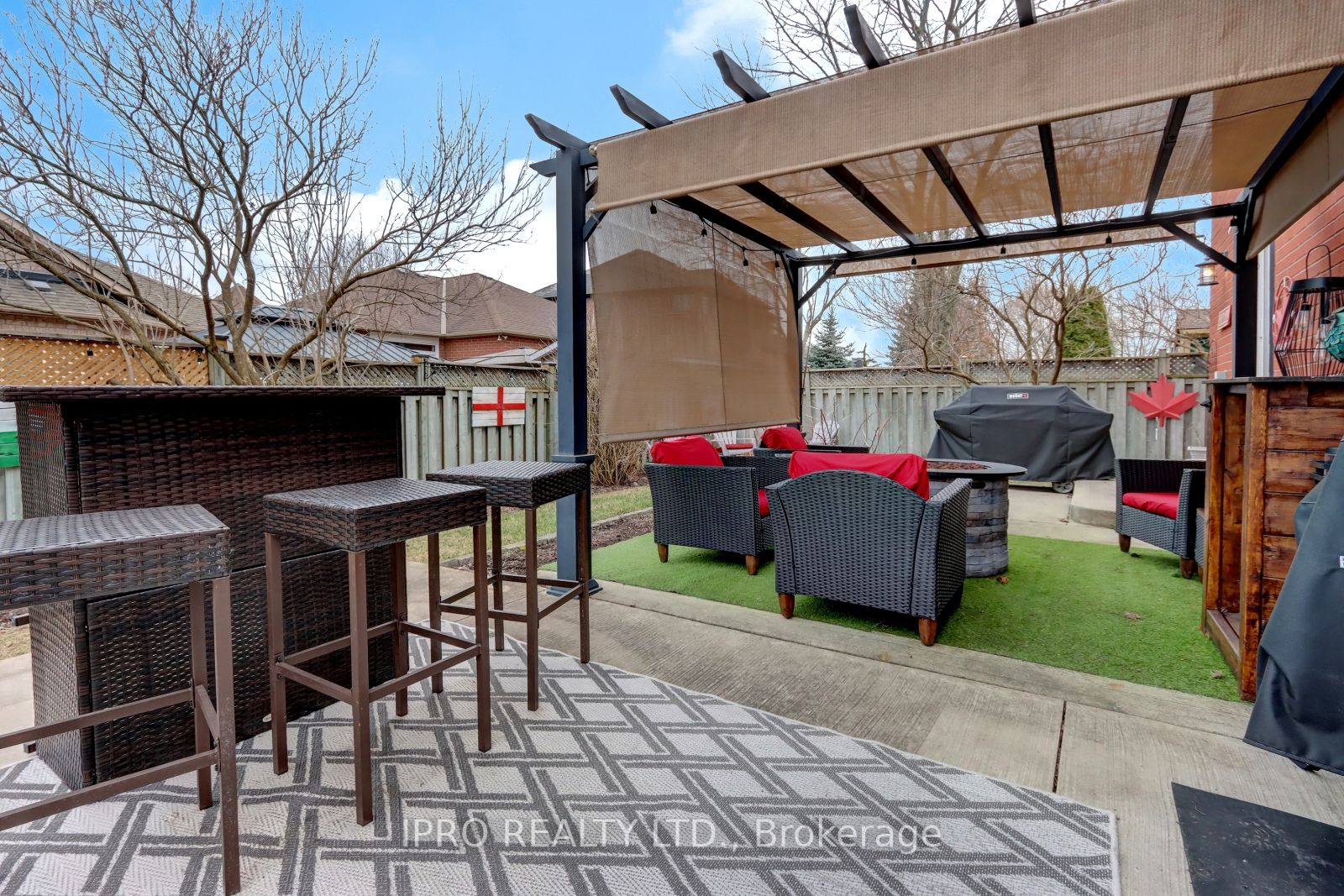 10 Berton Boulevard