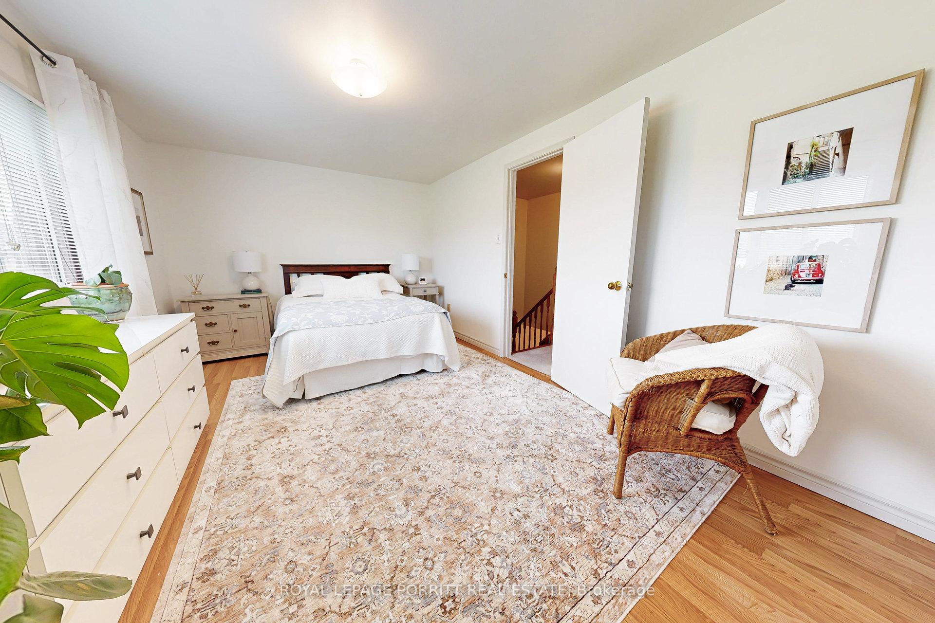 3 Bedrooms Condo at 3395 Cliff, Mississauga For sale