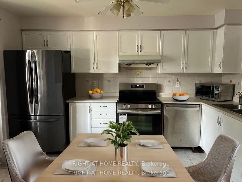 #2 - 5958 Greensboro Drive, Mississauga, ON L5M 5Z9