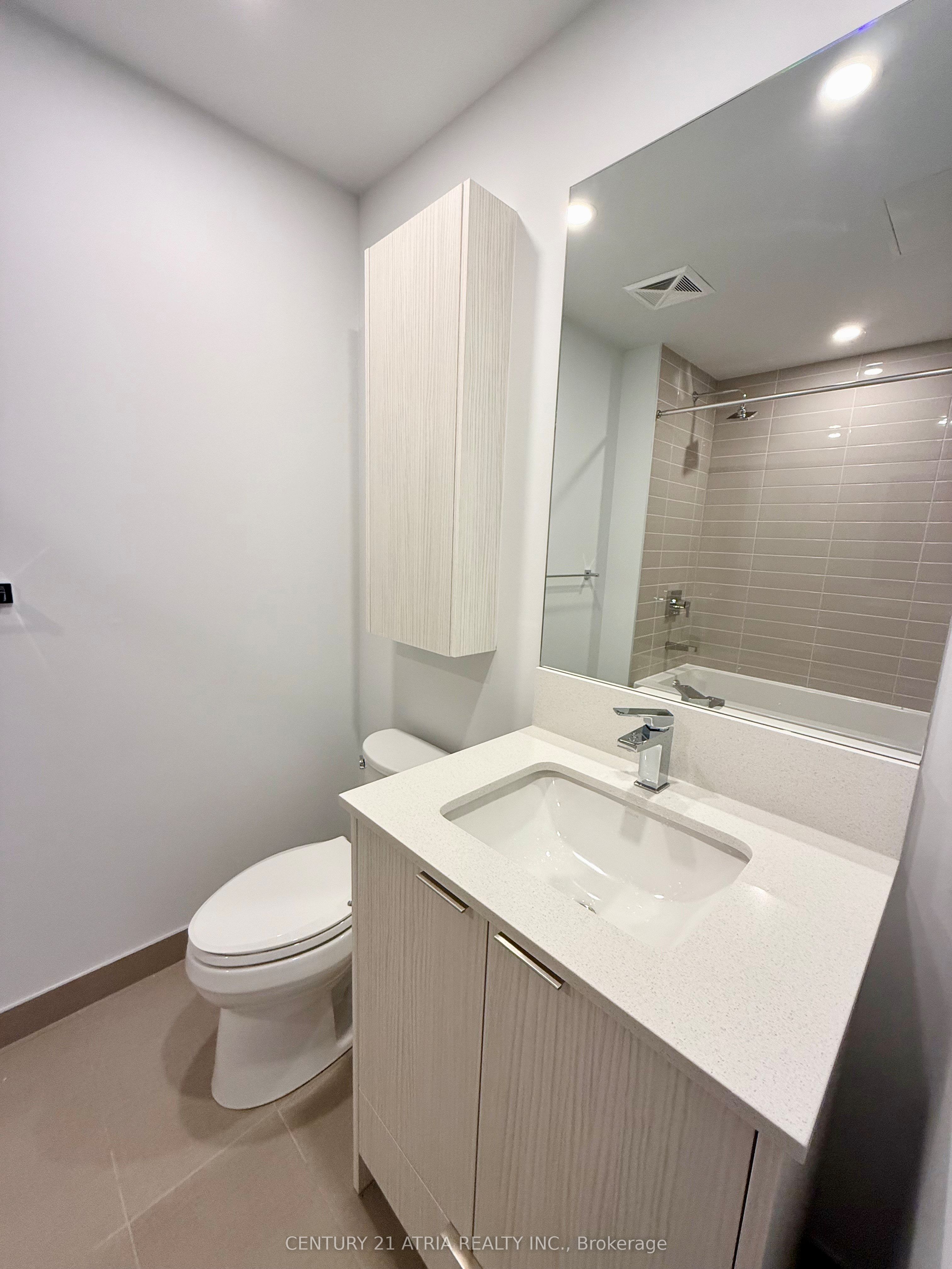430 Square one Drive, #323