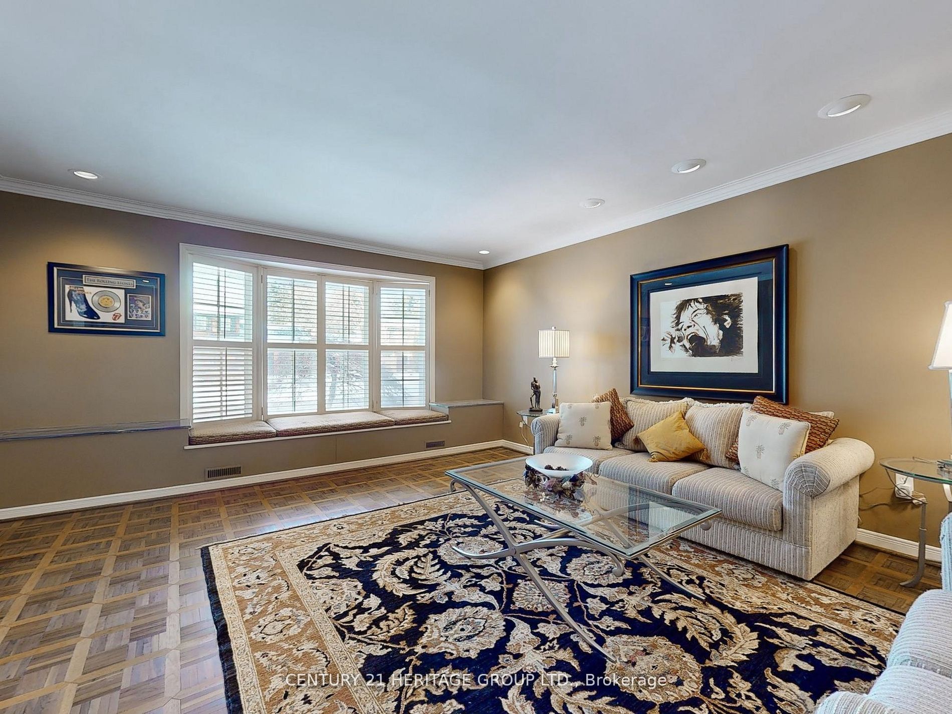 35 Forest Park Crescent