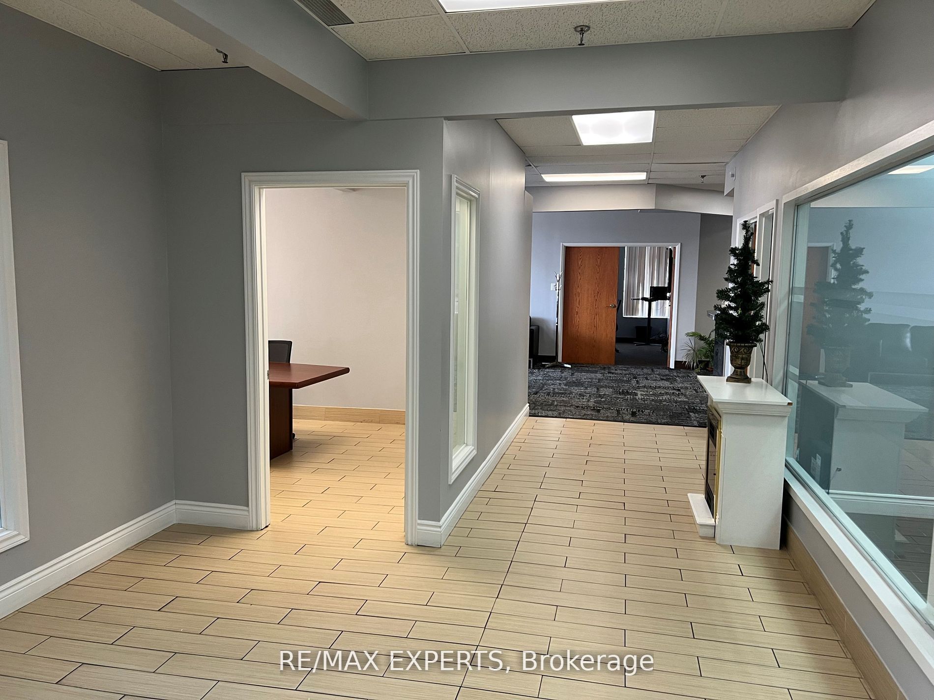 100 Marycroft Avenue 1E