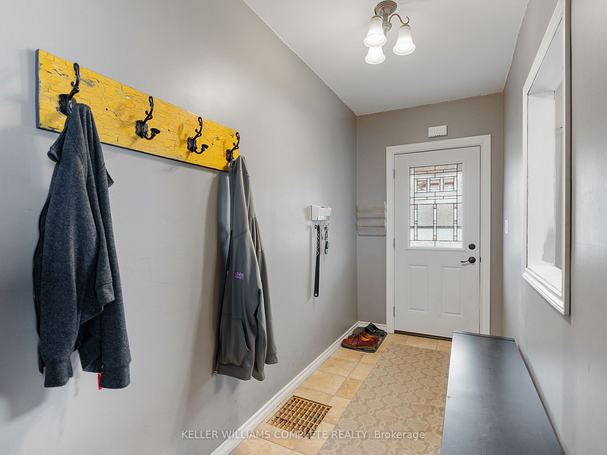 45 Glendale Avenue, Hamilton, ON L8L 7J5
