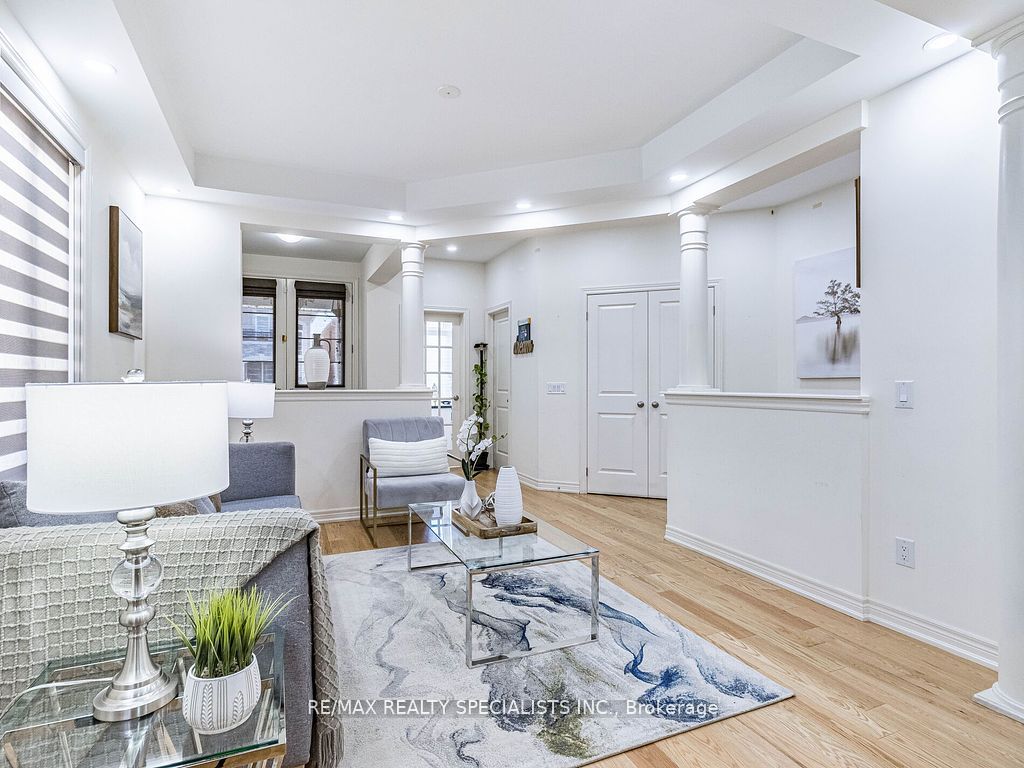 11 Elverton Crescent