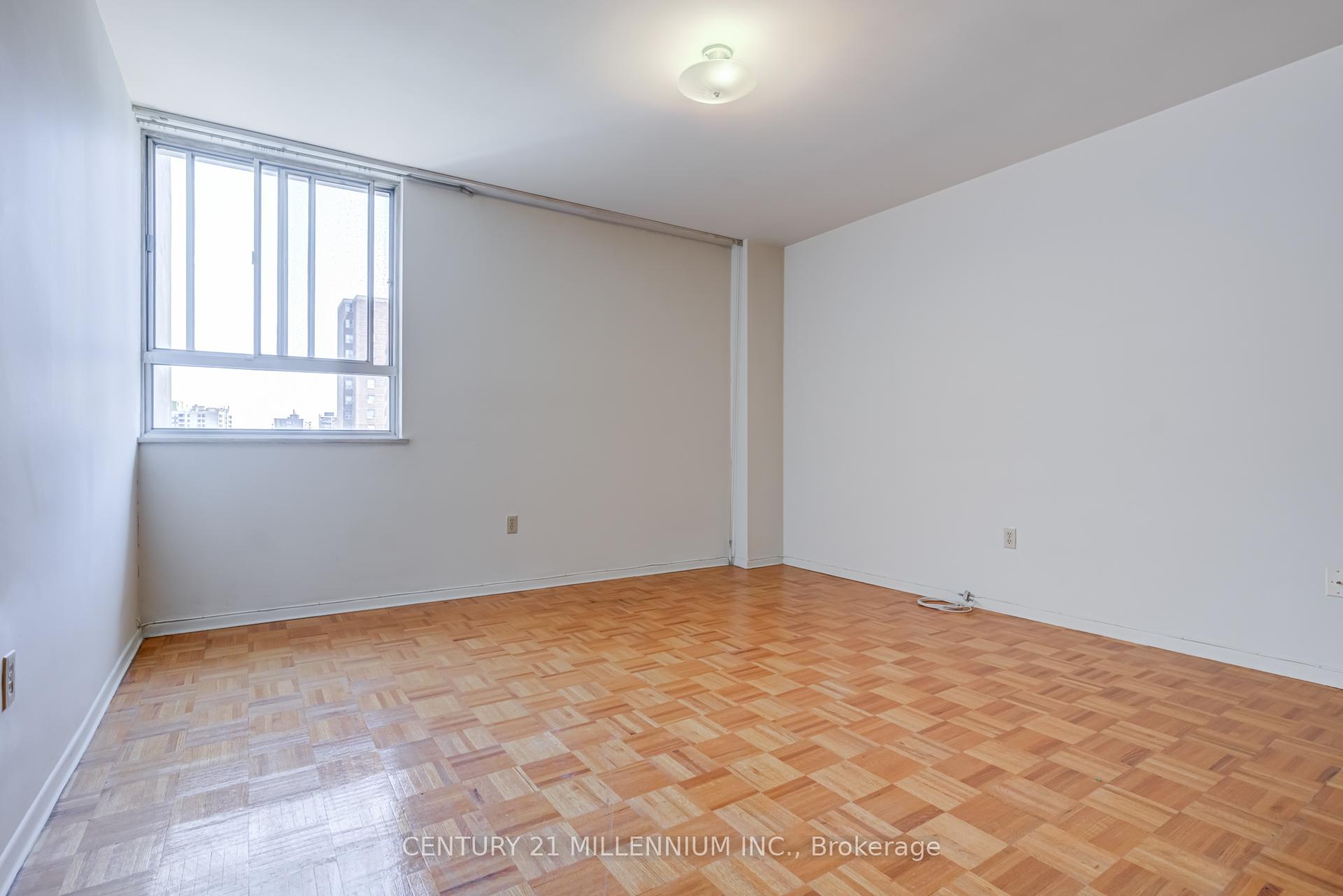 3 Bedrooms Condo at 5 Massey, Toronto For sale