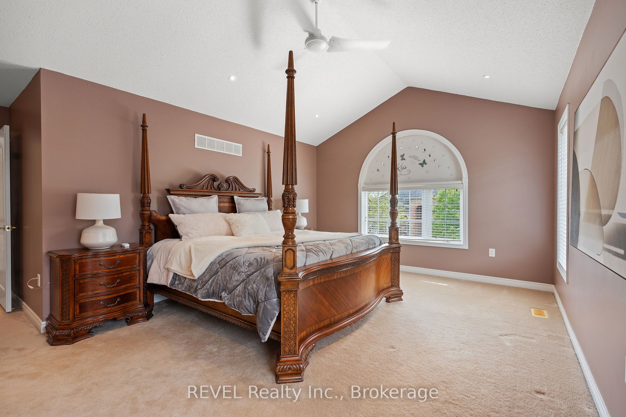42 Vinifera Drive