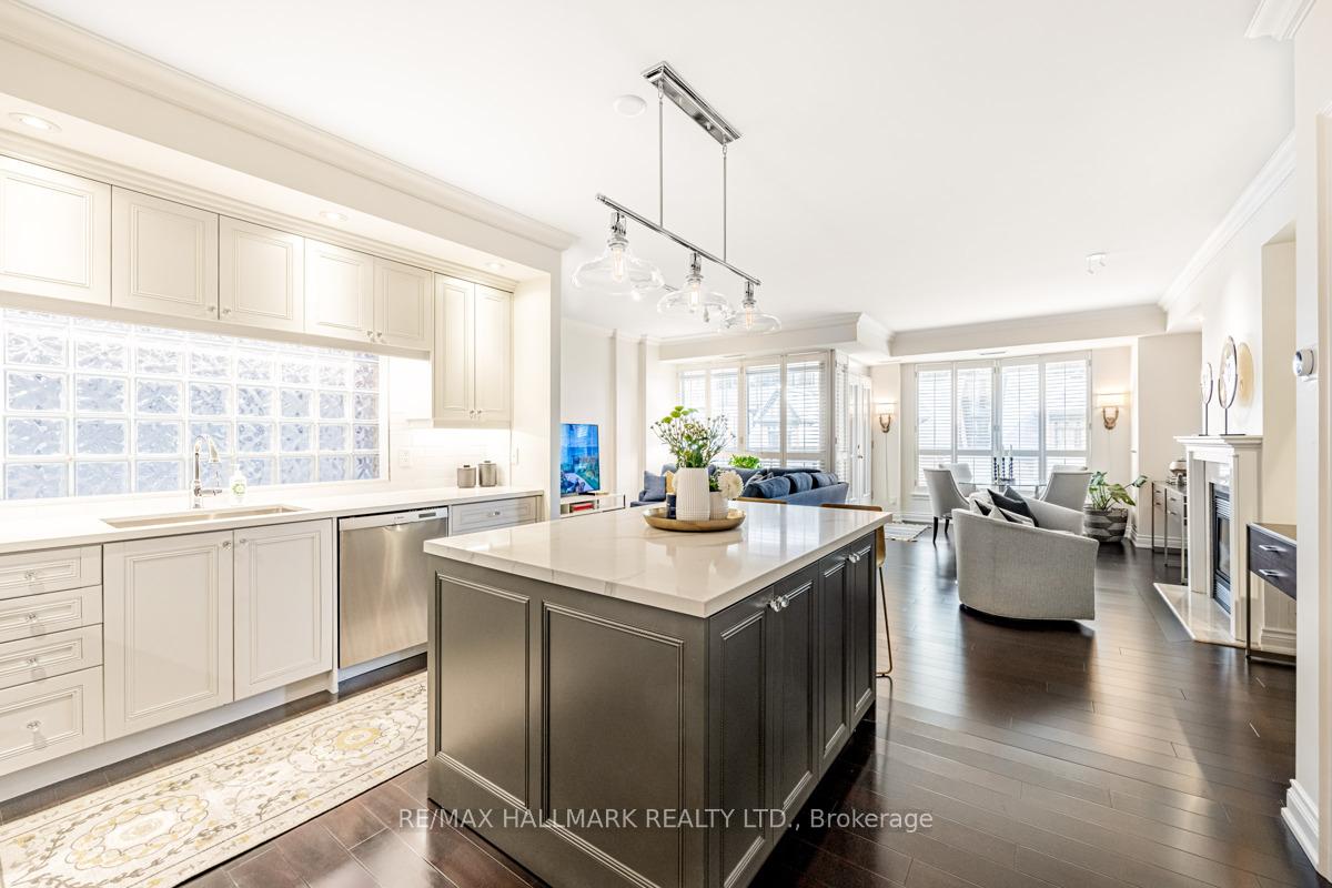 2 Bedrooms Condo at 8 Sultan, Toronto For sale