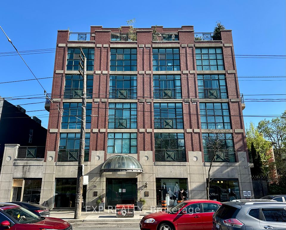 901 Queen