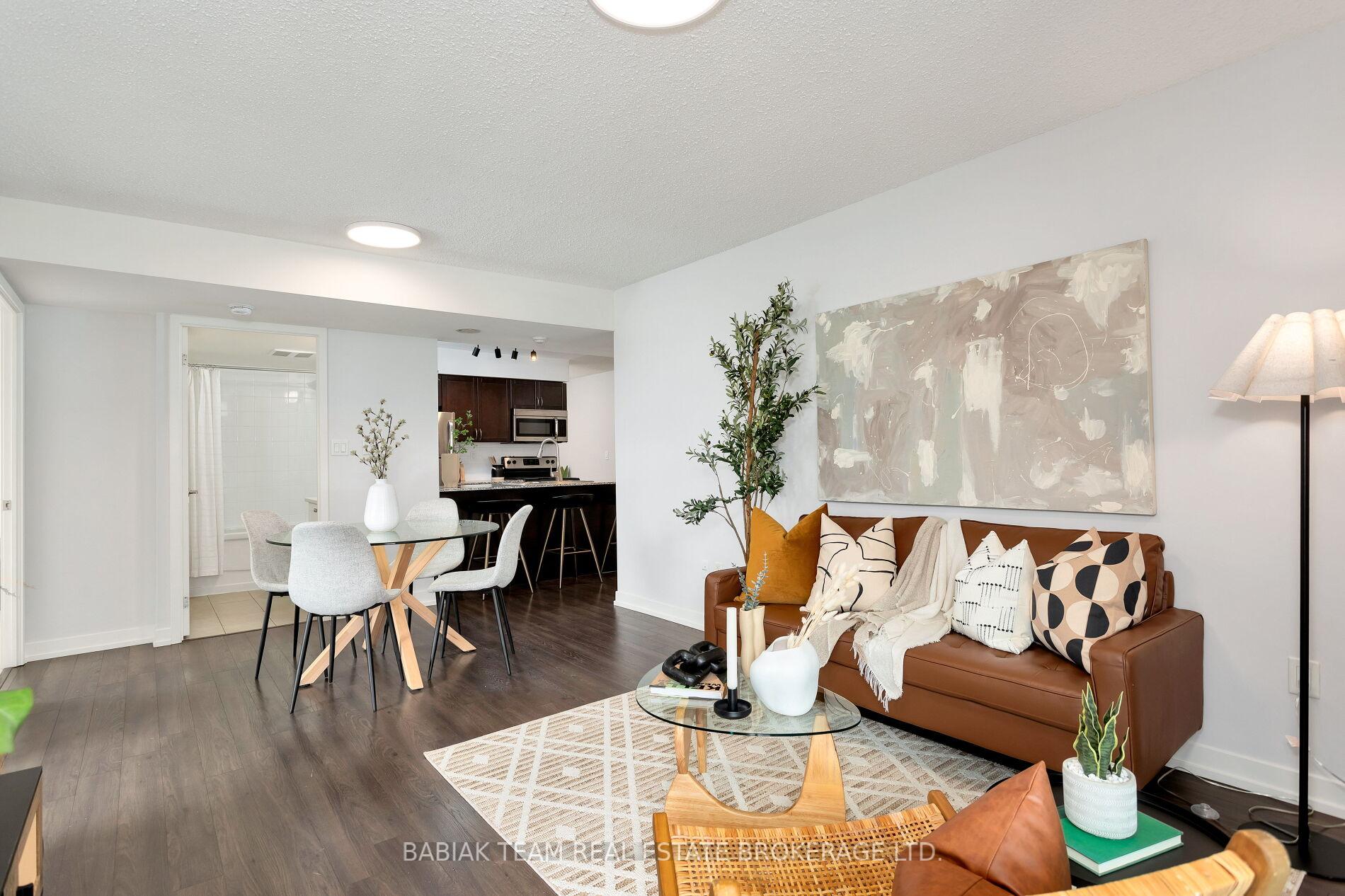 3 Bedrooms Condo at 816 Lansdowne, Toronto For sale