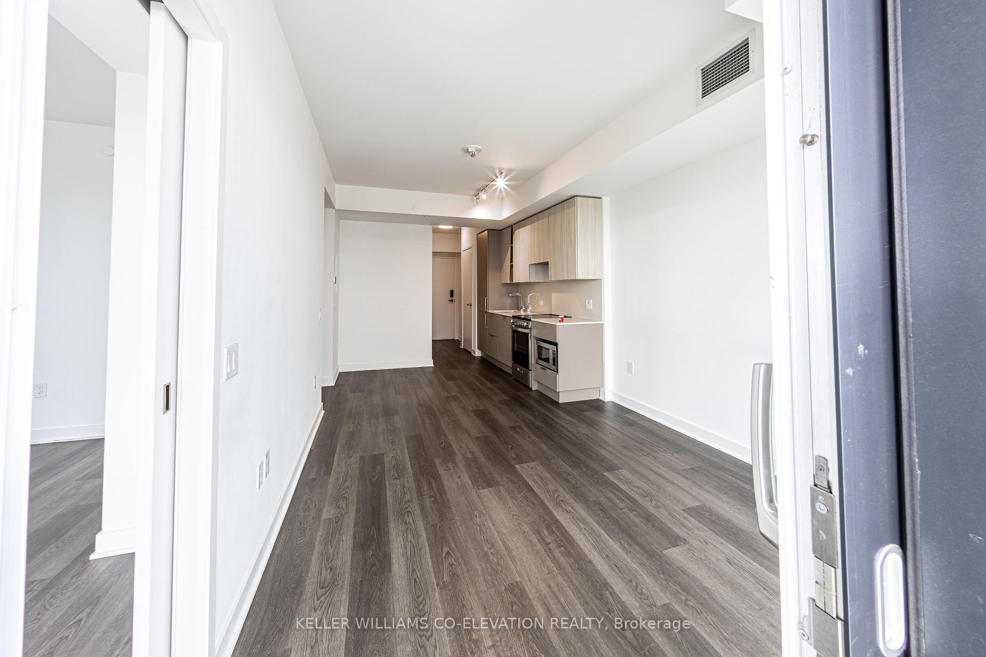 1 Bedroom Condo at 3900 Confederation, Mississauga For sale