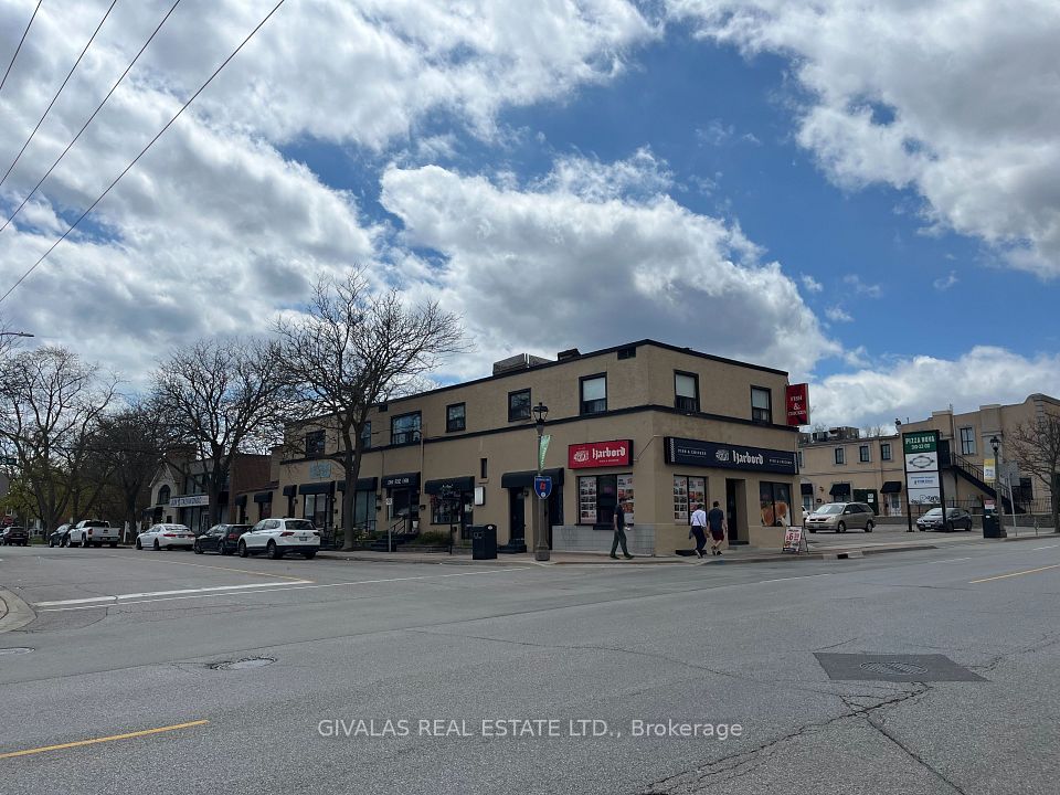 201 Dundas