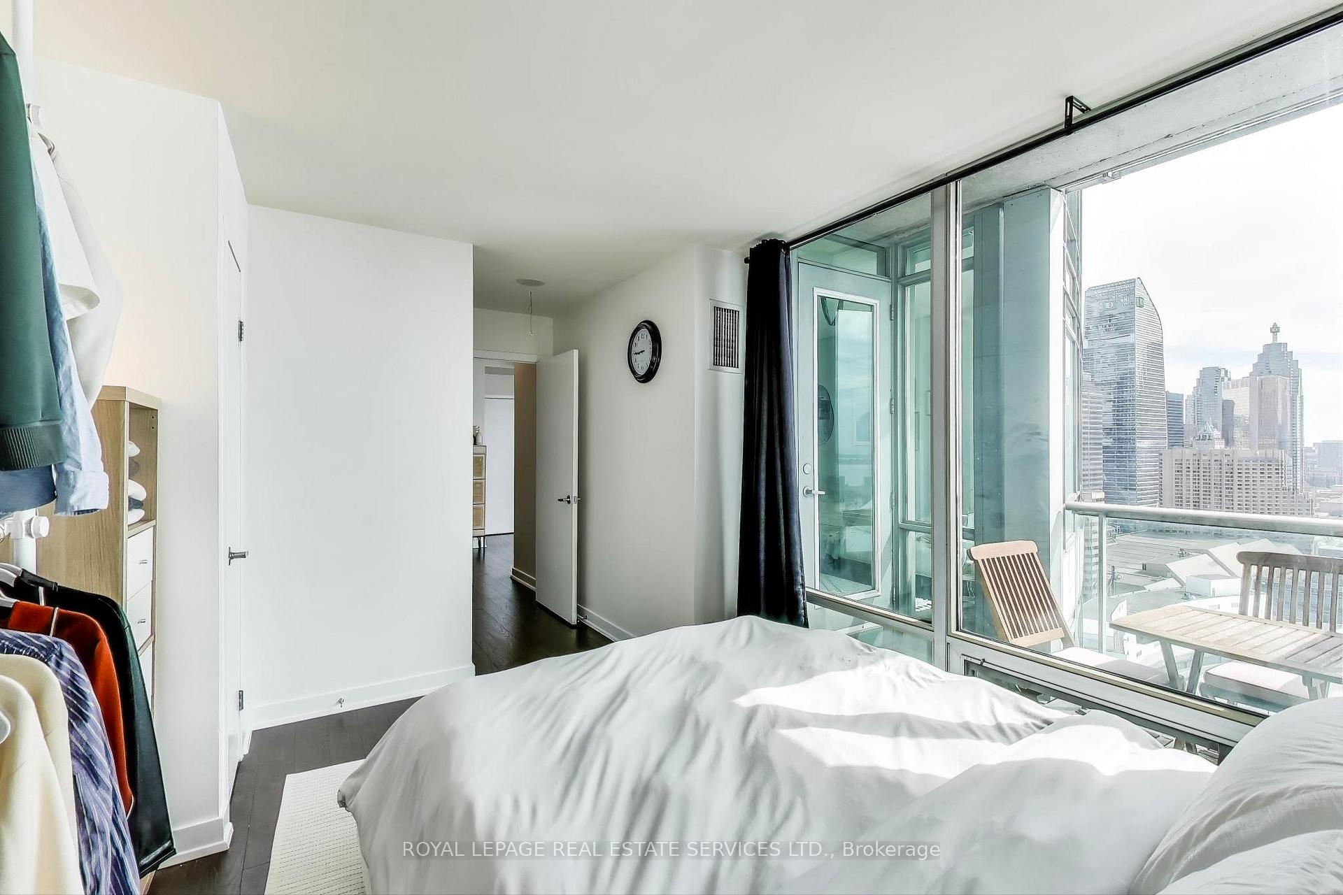 2 Bedrooms Condo at 81 Navy Wharf, Toronto For sale