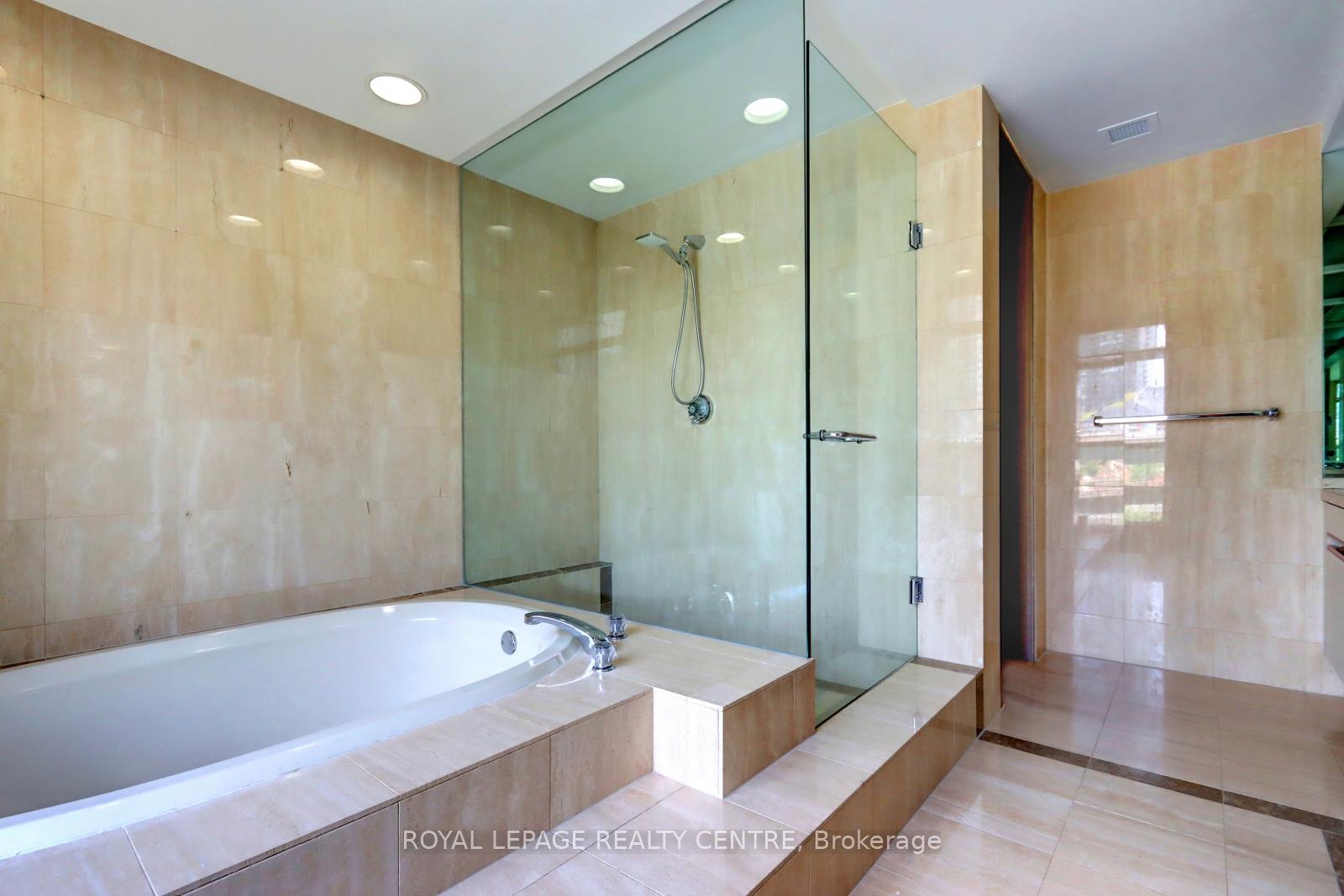 1 Bedroom Condo at 480 Queens Quay W, Toronto For sale