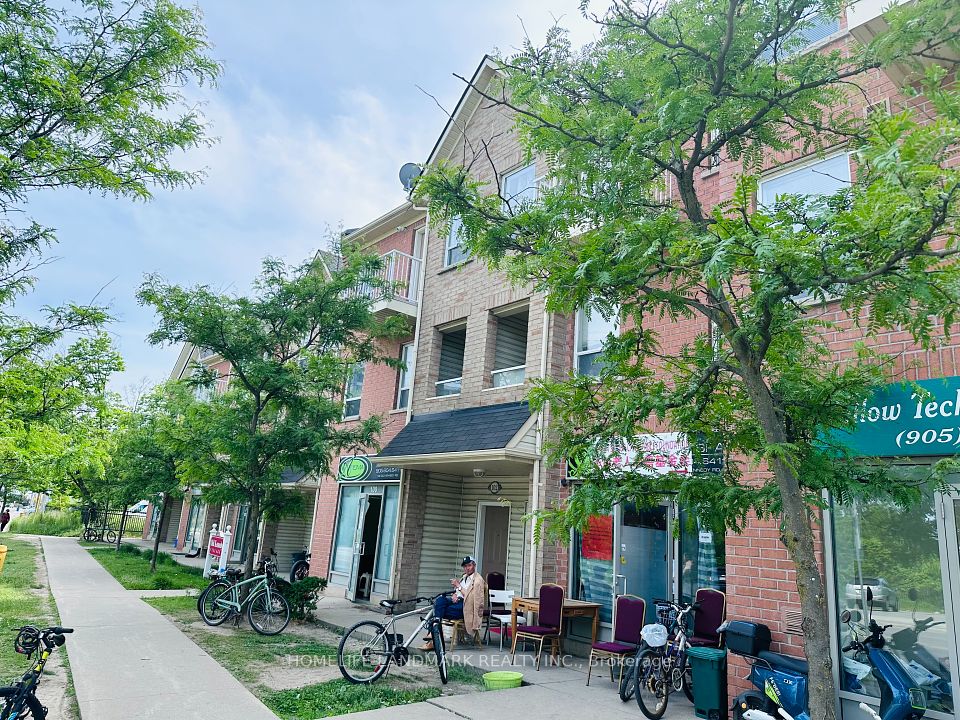 102 Old Kennedy