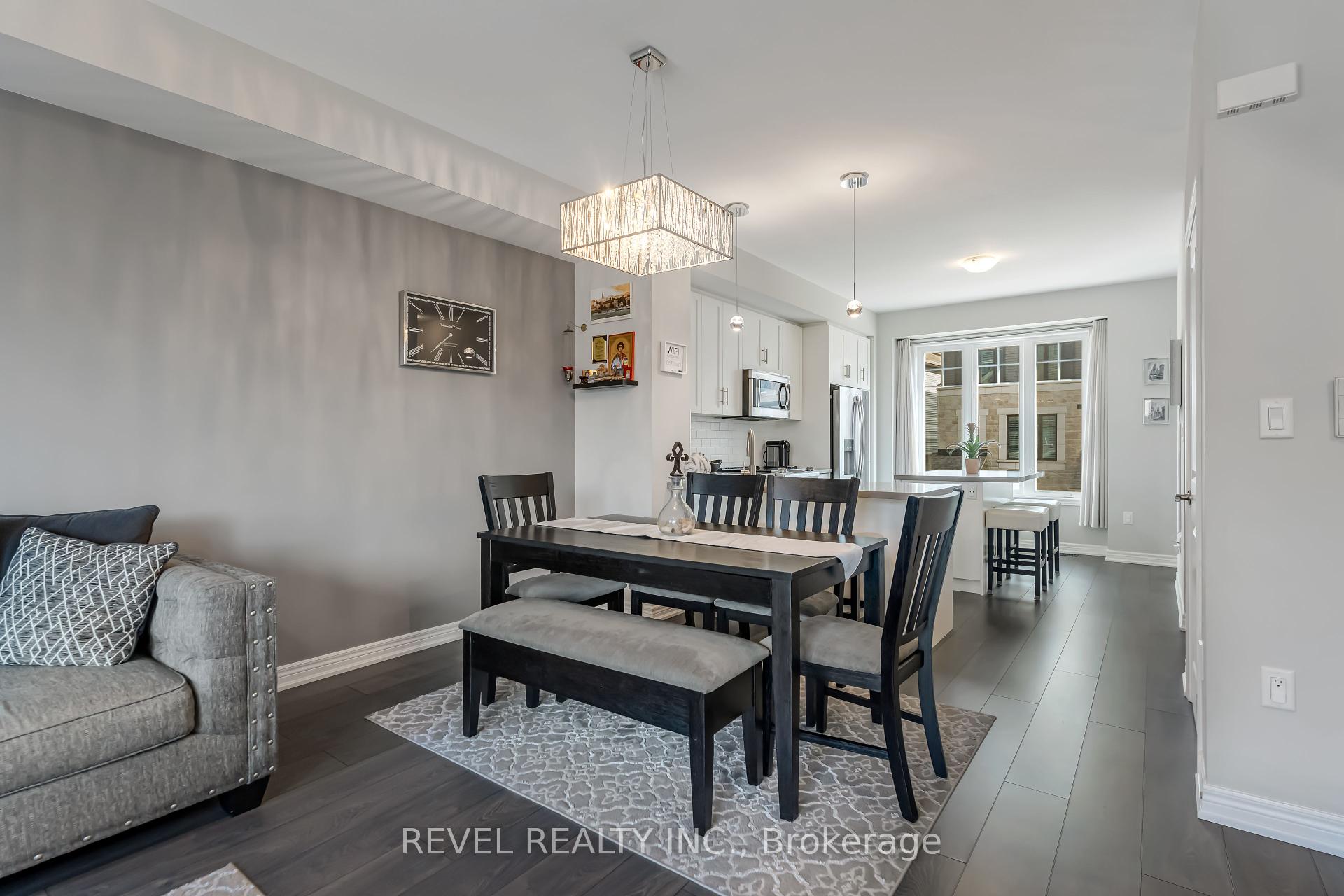 3 Bedrooms Condo at 288 Glover, Hamilton For sale