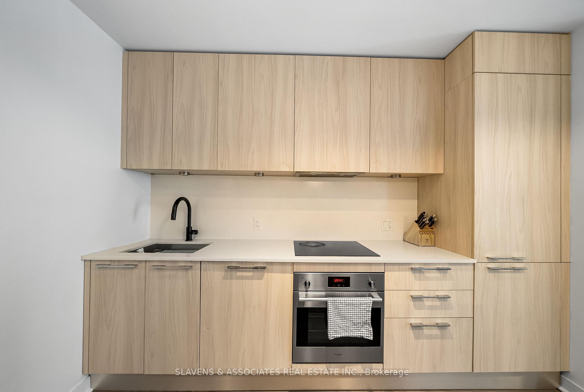 1 Bedroom Condo at 501 Adelaide, Toronto For sale