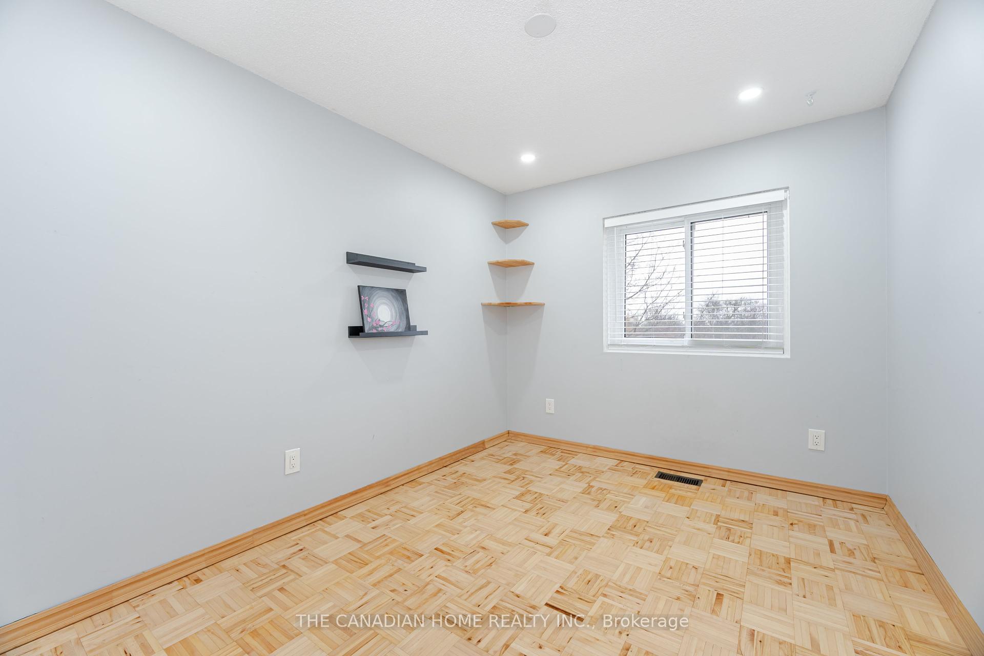 3 Bedrooms Condo at 4662 Kingston, Toronto For sale