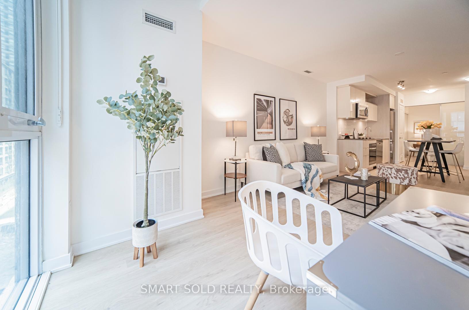 2 Bedrooms Condo at 100 Dalhousie, Toronto For sale
