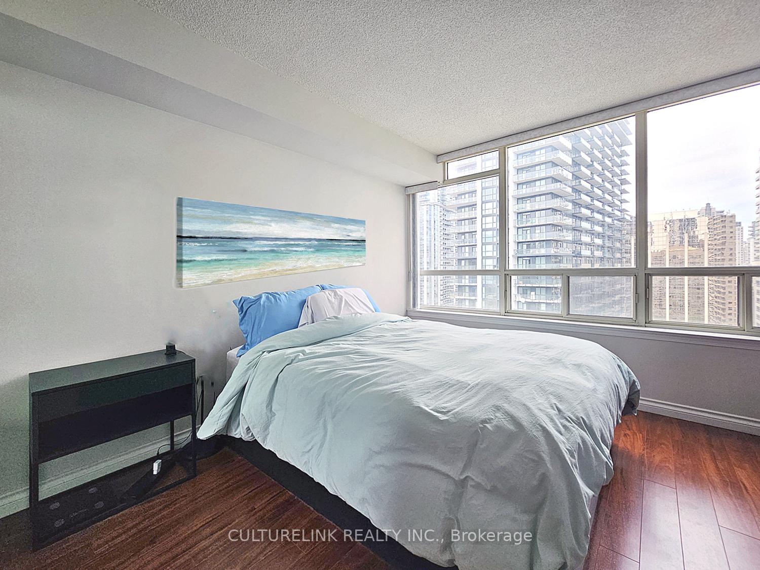 2 Bedrooms Condo at 30 Greenfield, Toronto For sale