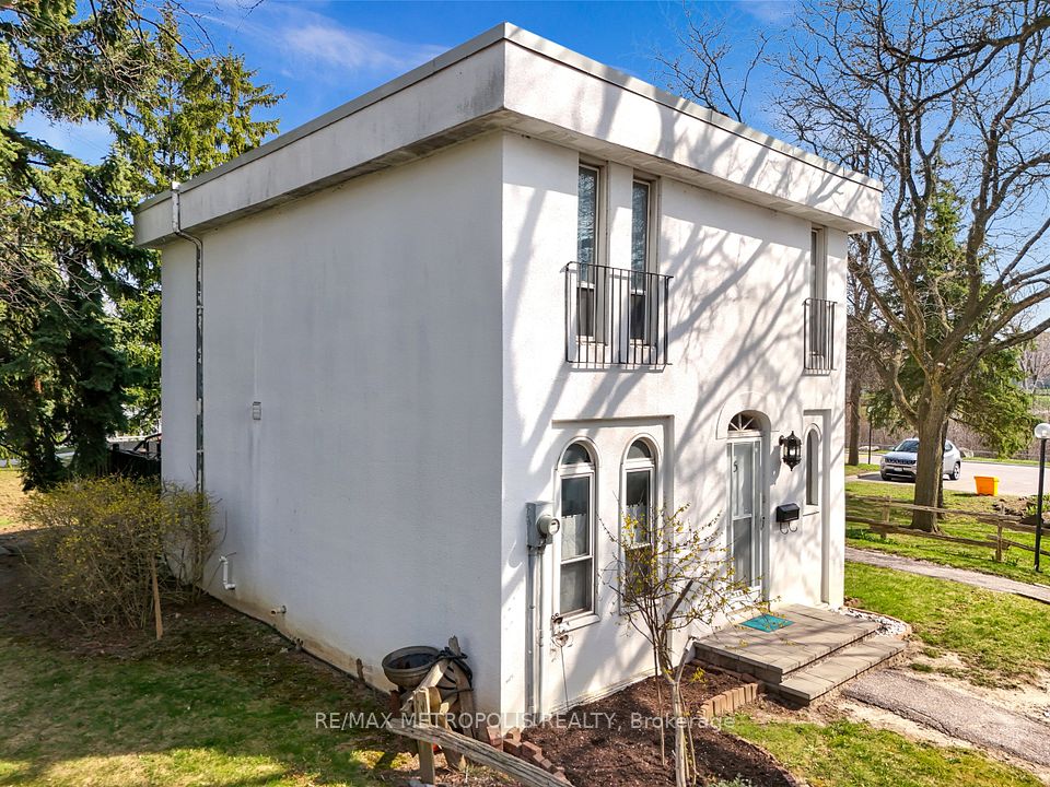 2550 Birchmount