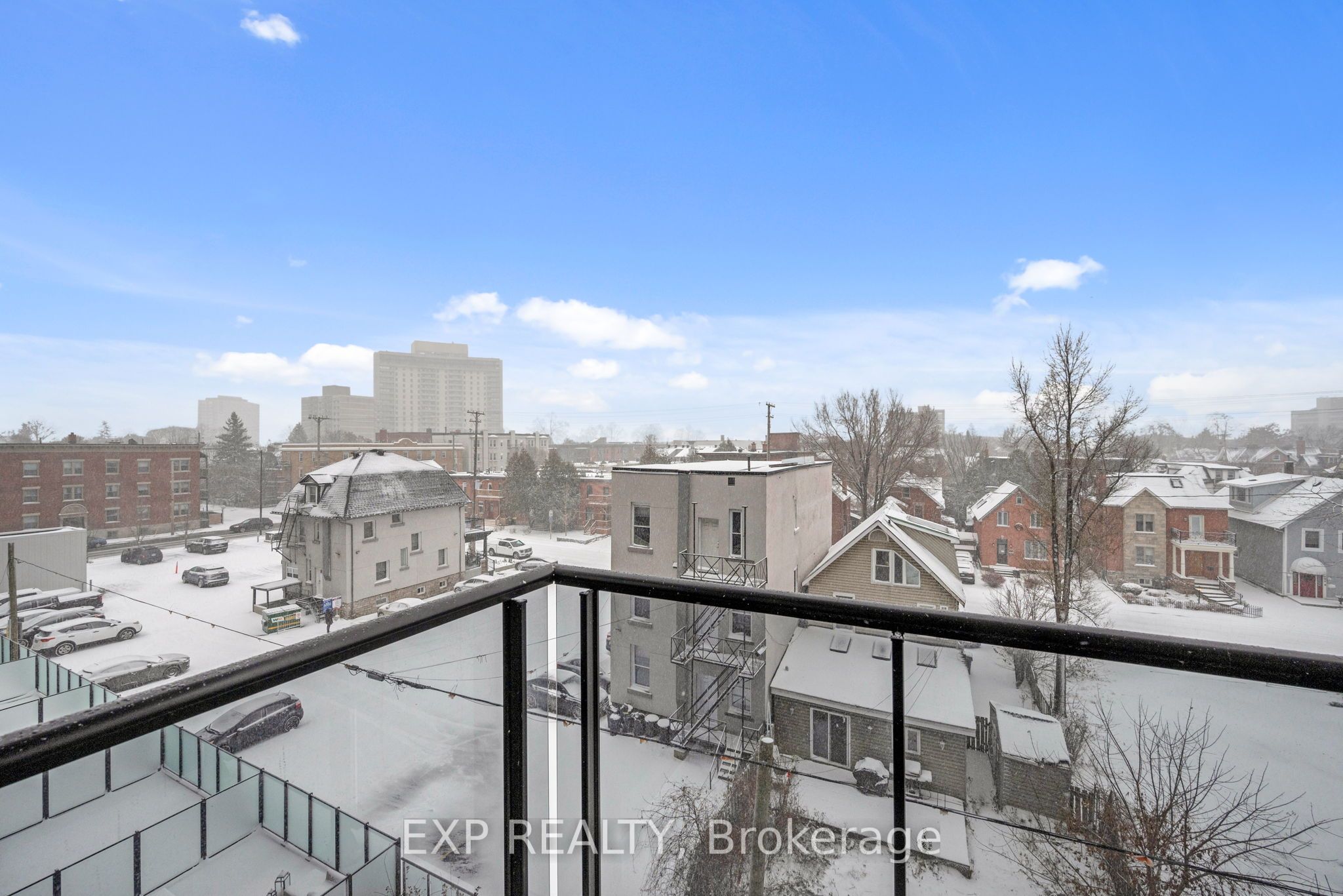 560 Rideau Street, #421