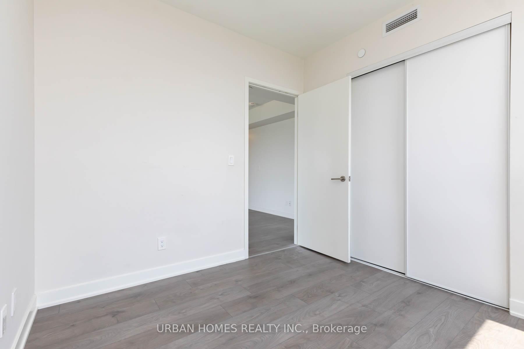 2 Bedrooms Condo at 2 Sonic, Toronto For sale