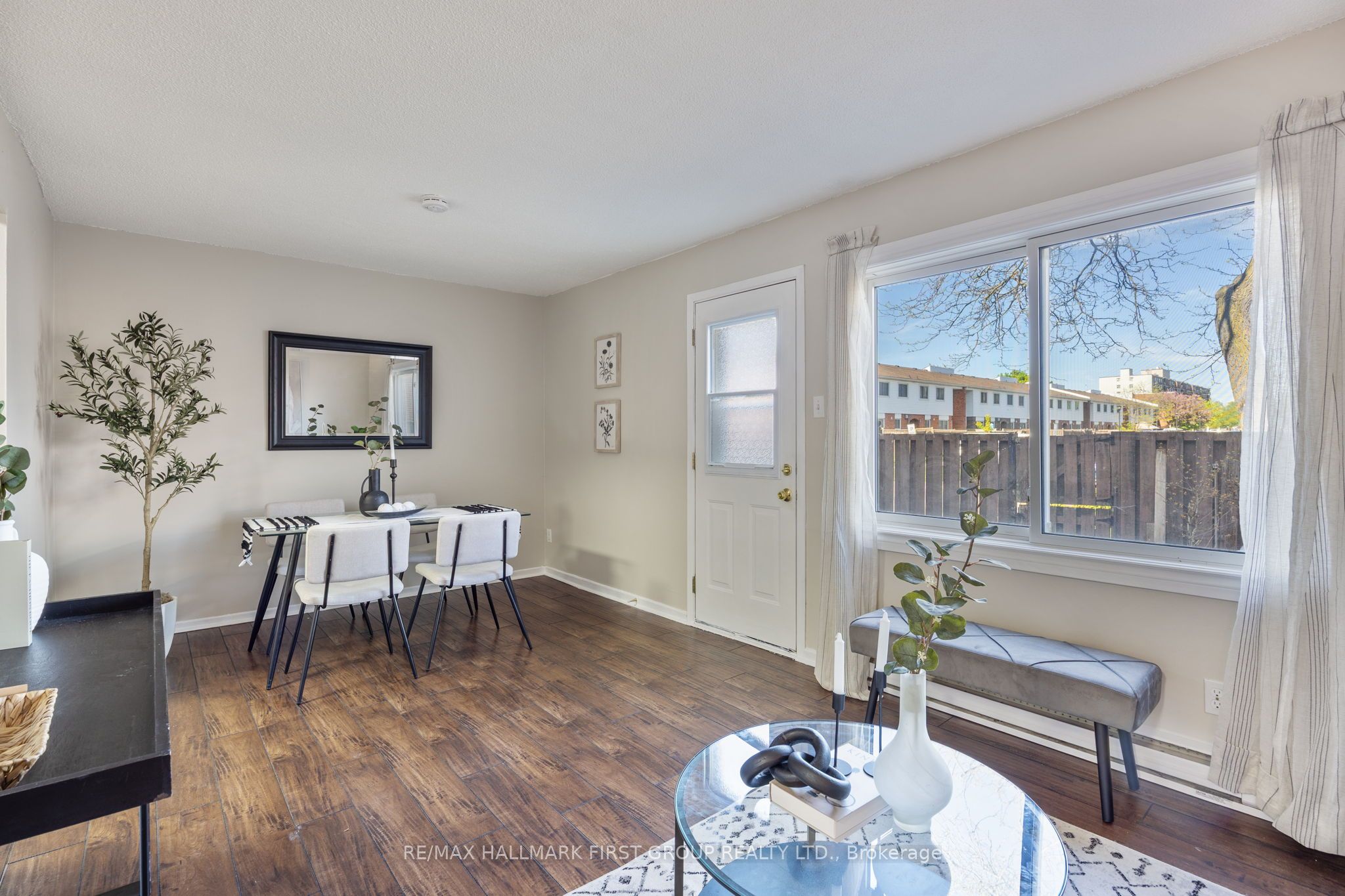 1010 Glen Street, #44