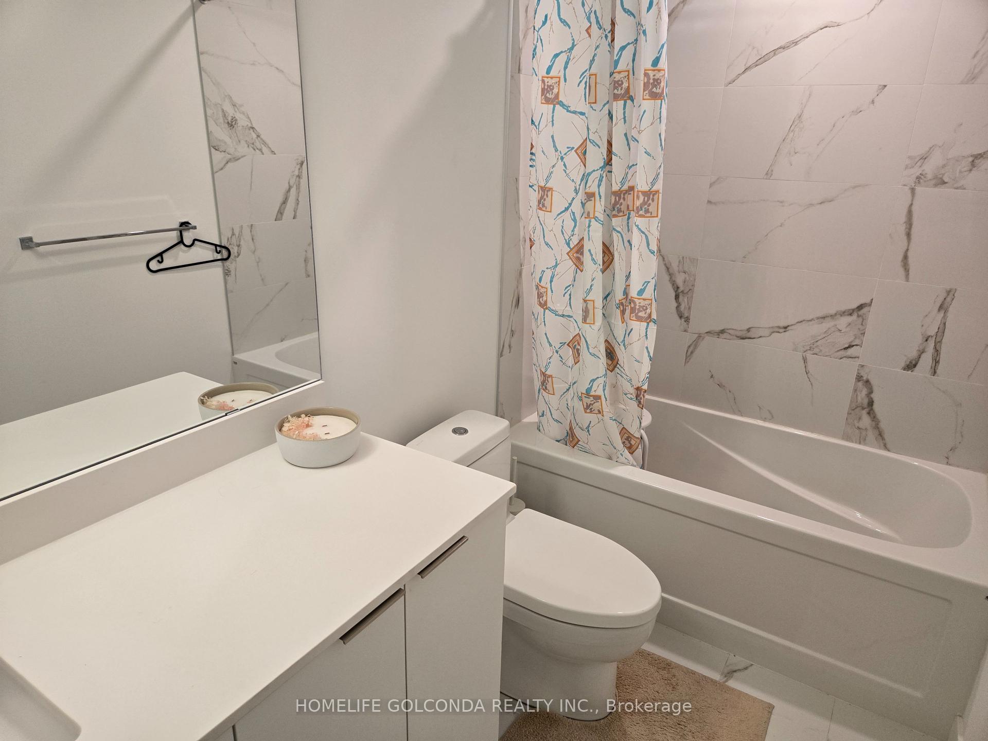3 Bedrooms Condo at 7 Golden Lion, Toronto For sale