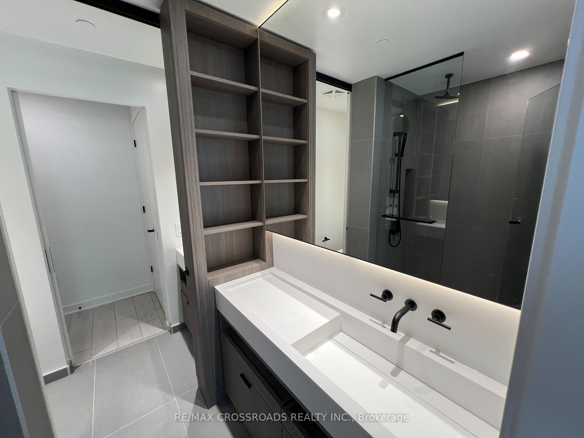 1 Bedroom Condo at 55 Charles,  Toronto For sale