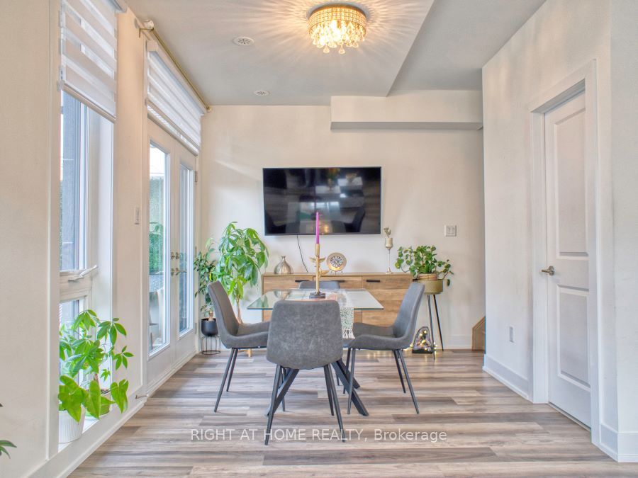 Dinning Room + Balcony