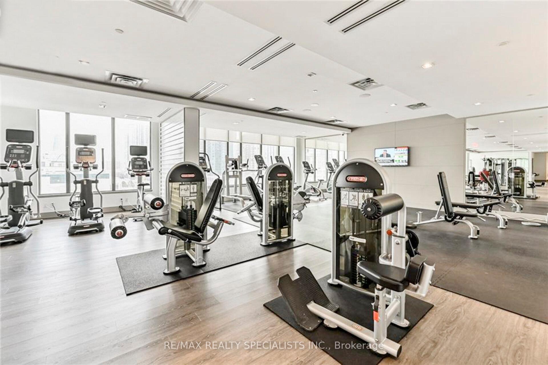 2 Bedrooms Condo at 510 Curran,  Mississauga For sale