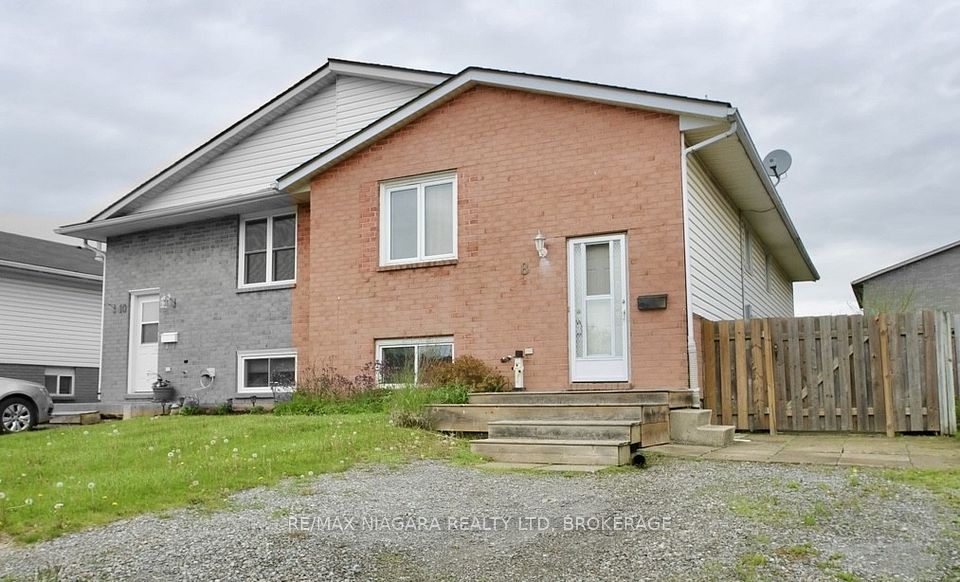 8 Briarsdale Crescent