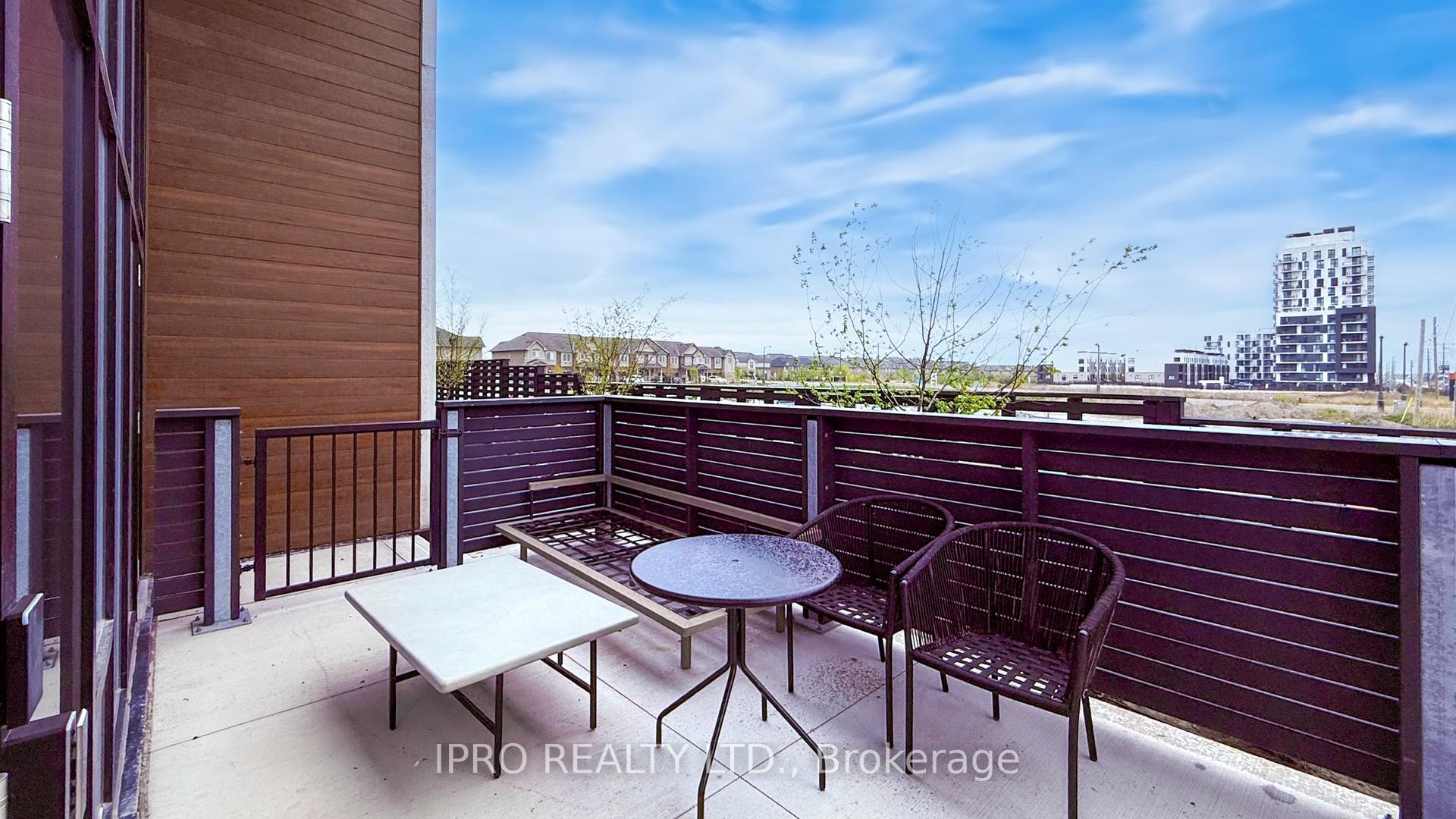 2 Bedrooms Condo at 3200 William Coltson, Oakville For sale