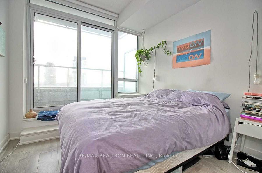 199 Richmond Street W, #2506