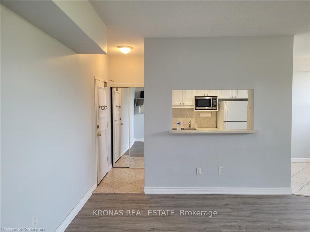 1 Bedroom Condo at 1950 Main,  Hamilton For sale