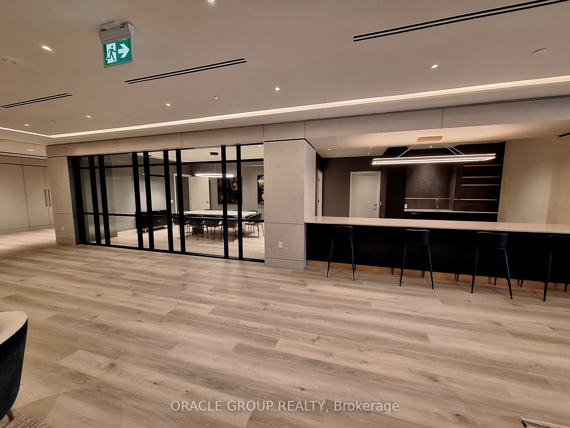 1 Bedroom Condo at 30 Upper Mall,  Vaughan For sale