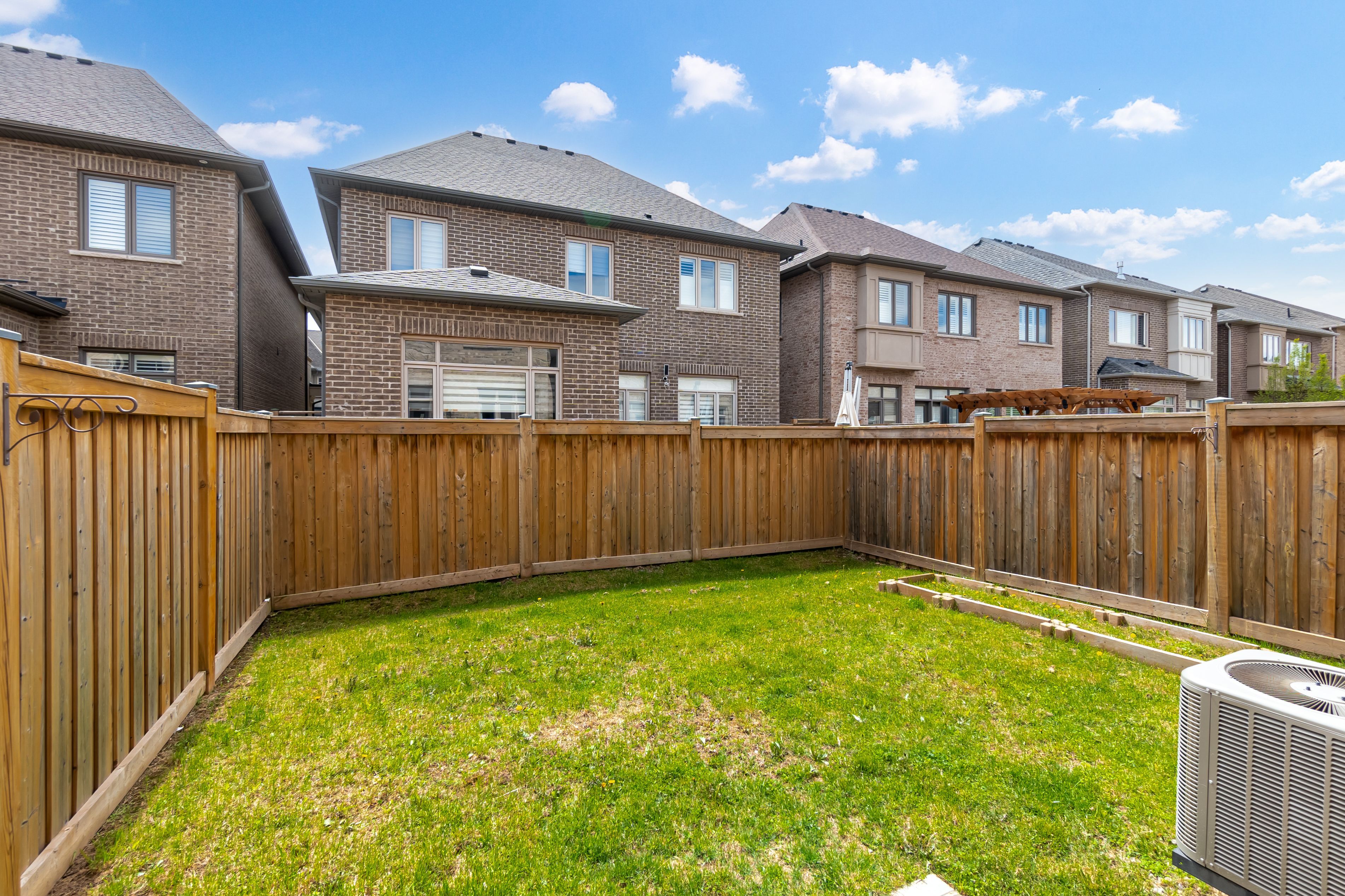 3096 Post Road