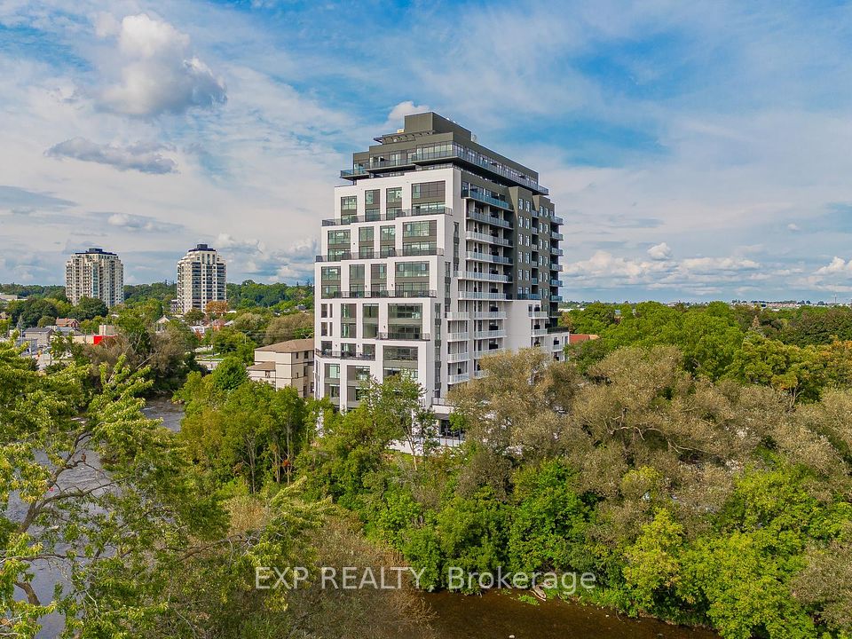 71 Wyndham