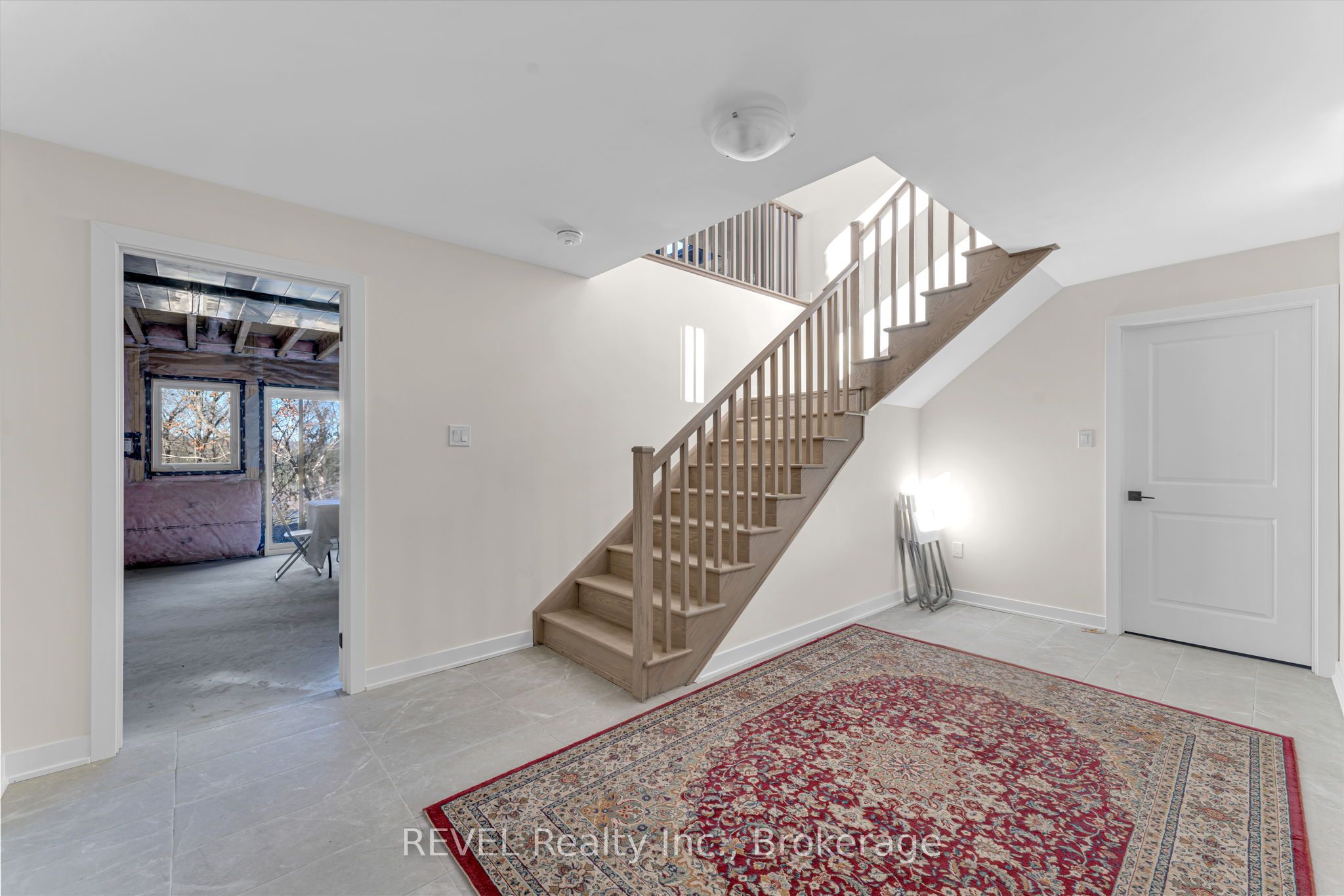 1008 Napier Court