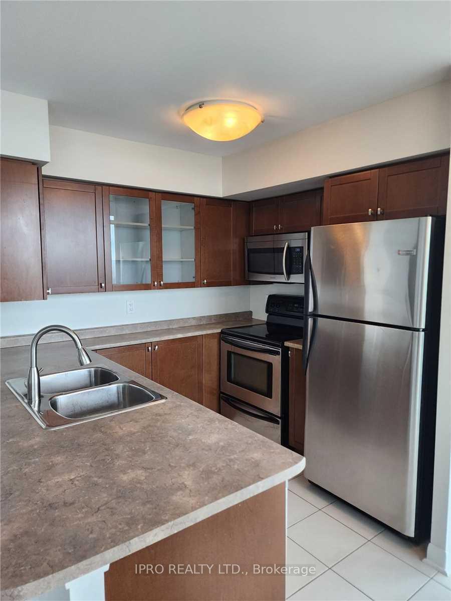 2 Bedrooms Condo at 225 Sherway,  Toronto For sale