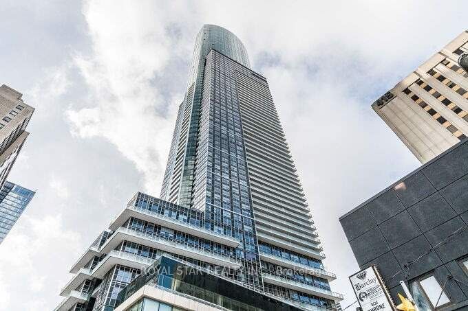 386 Yonge Street