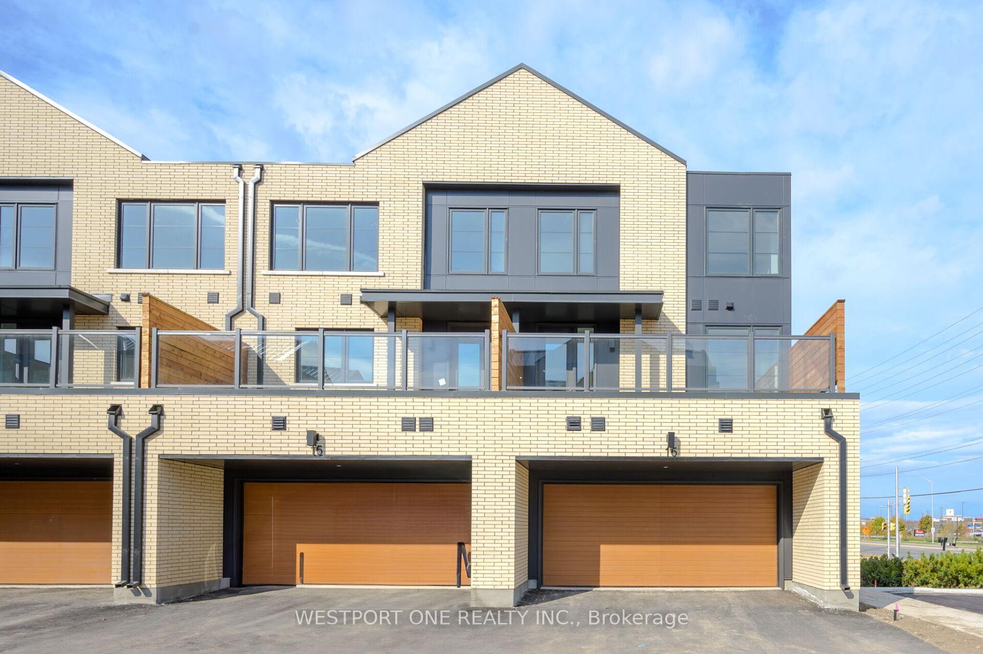 4 Bedrooms Condo at 2273 Turnberry, Burlington For sale