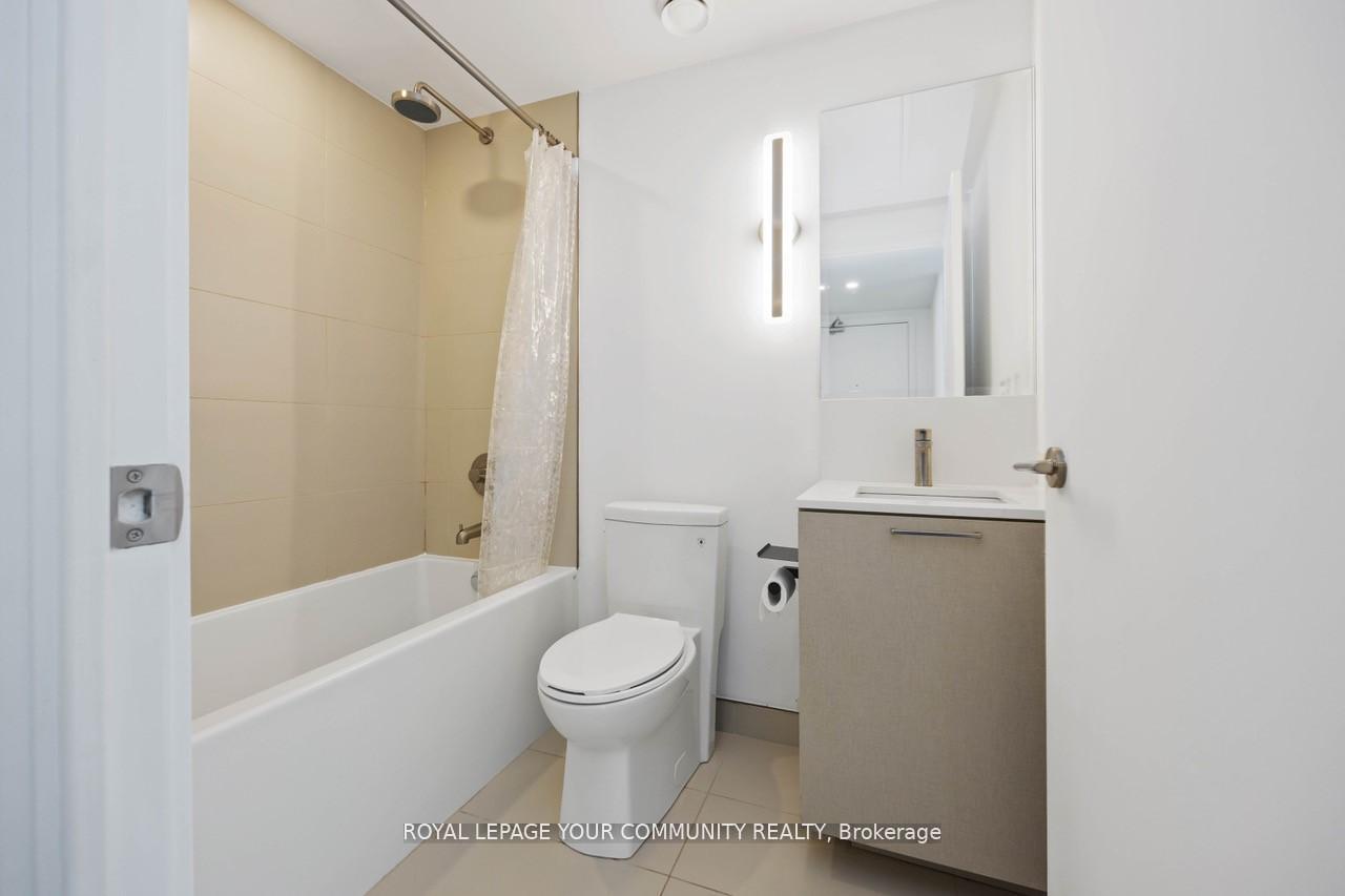 2 Bedrooms Condo at 19 Western Battery, Toronto For sale