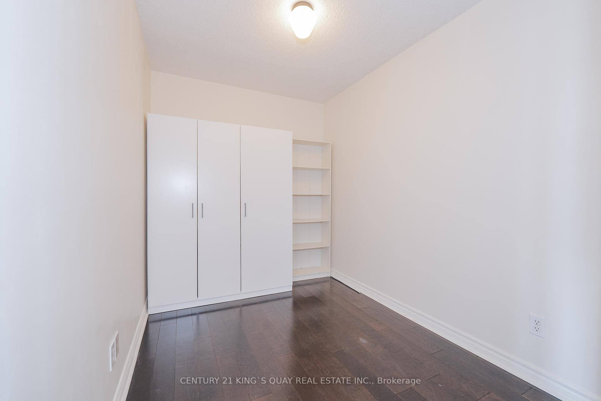 3 Bedrooms Condo at 18 Spring Garden, Toronto For sale