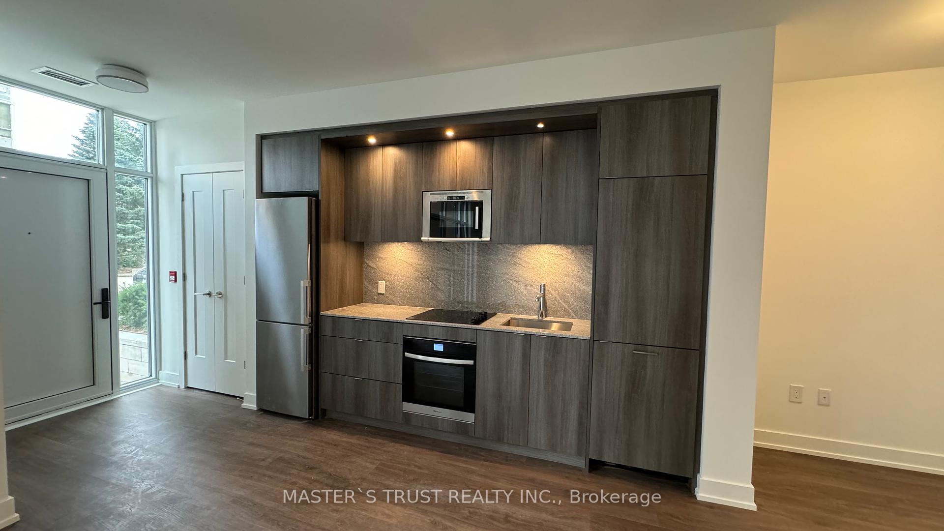 2 Bedrooms Condo at 30 IN ON THE PARK, Toronto For sale
