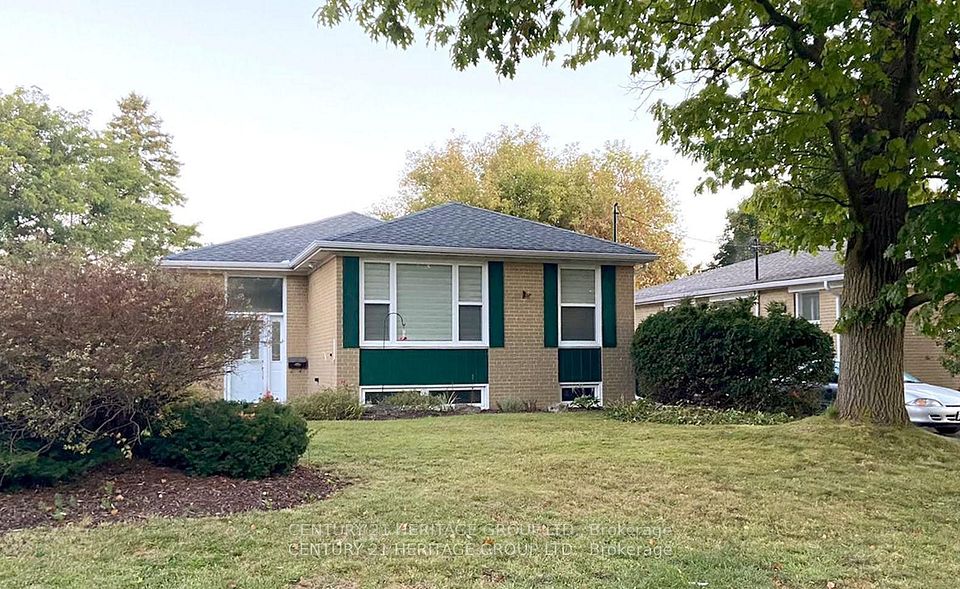 70 Richardson Drive, Aurora, ON L4G 1Z3